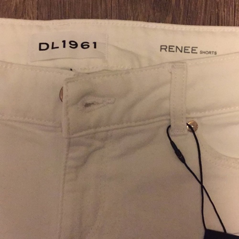 DL1961 Renee Shorts - Size 24 - NWT! - Picture 3 of 6